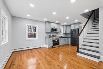 66 Secor Rd in Mahopac, NY - Building Photo - Building Photo