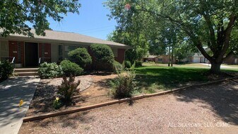 2309 Woodburn St in Colorado Springs, CO - Building Photo