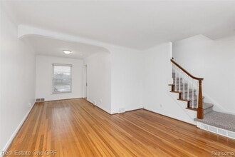 699 St Clair Ave in Grosse Pointe, MI - Building Photo - Building Photo