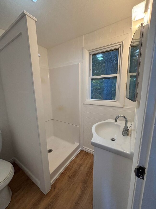 235-237-237 State Rd in Westport, MA - Building Photo - Building Photo