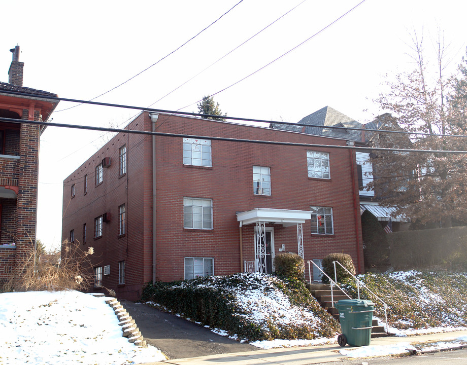 17 S Euclid Ave in Pittsburgh, PA - Foto de edificio