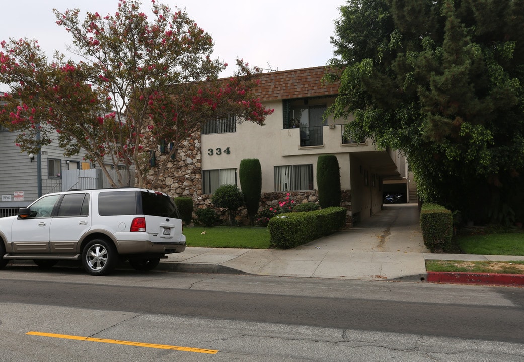 334 W Doran St in Glendale, CA - Building Photo