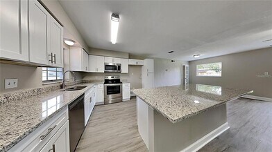 1427 Benwick Way in Casselberry, FL - Building Photo - Building Photo