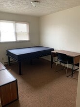1215 Maple St in Indiana, PA - Building Photo - Building Photo