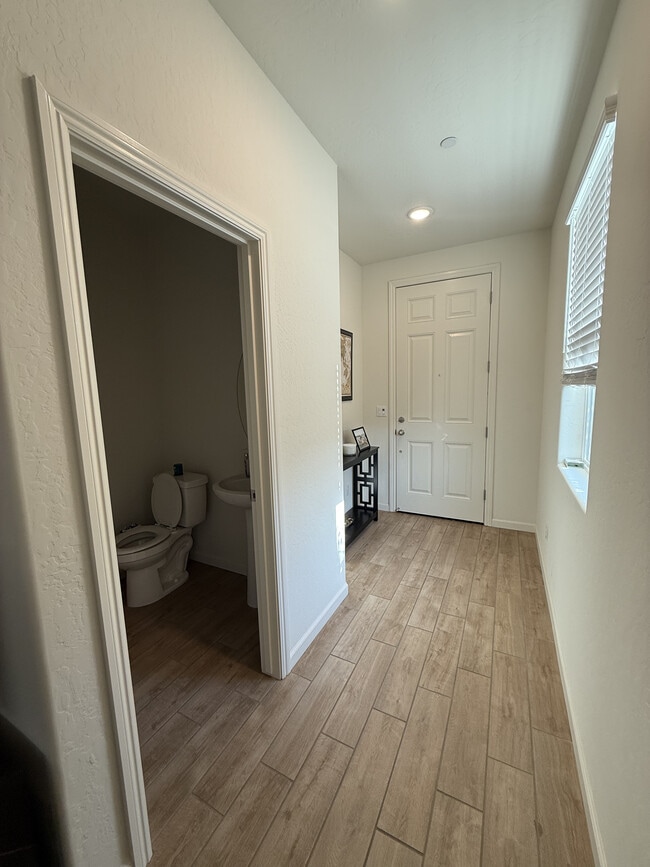 6390 E Meritage Dr in Fresno, CA - Foto de edificio - Building Photo