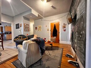 18 Glenville Ave, Unit 2 in Boston, MA - Building Photo - Building Photo