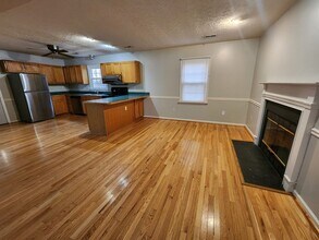 27 Braxton Dr in Aylett, VA - Foto de edificio - Building Photo