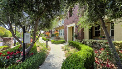 28566 Herrera St in Santa Clarita, CA - Building Photo - Building Photo