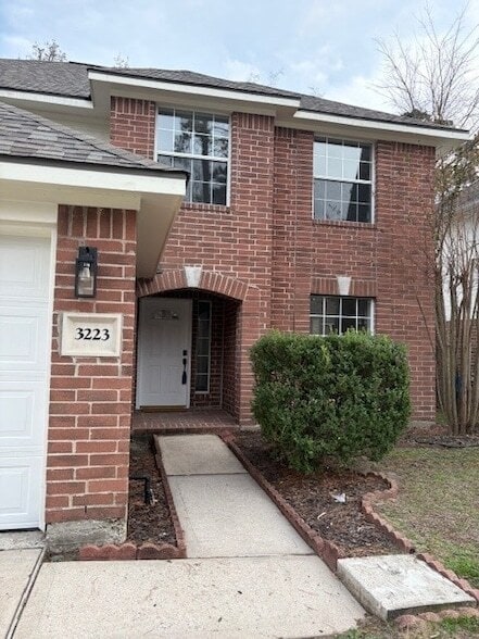 property at 3223 Candlepine Dr