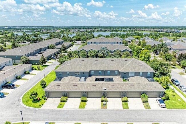 6322 Lantern View Pl in Apollo Beach, FL - Building Photo - Building Photo