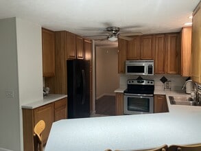 144 Brentwood Dr in Battle Creek, MI - Building Photo - Building Photo