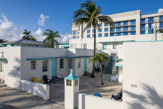 Patio Apartments in Hollywood, FL - Building Photo - Building Photo