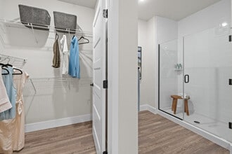 Brisolé Luxury Apartments in Orlando, FL - Building Photo - Building Photo