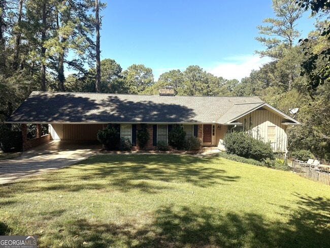 property at 535 Pierce Ave