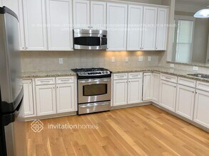 300 Keener Blvd in Belmont, NC - Building Photo - Building Photo