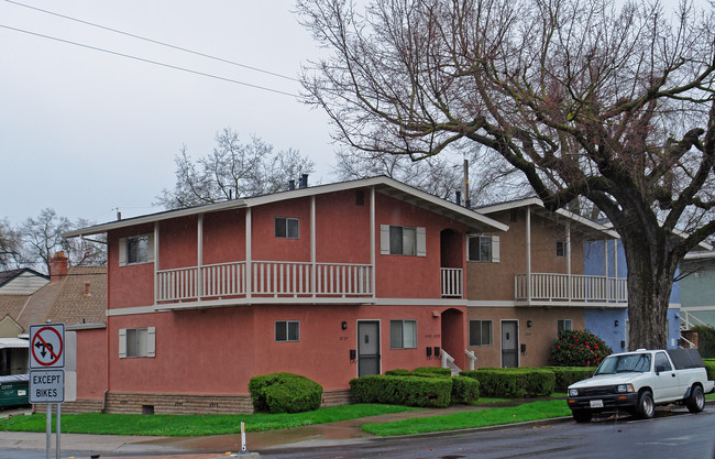 2735-2757 21st St in Sacramento, CA - Building Photo - Building Photo