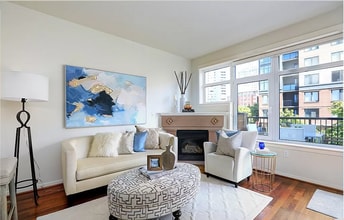 2801 1st Ave, Unit 207 in Seattle, WA - Building Photo - Building Photo