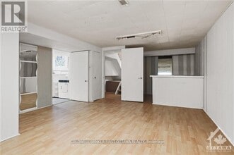 27 Hogan St in Ottawa, ON - Building Photo - Building Photo