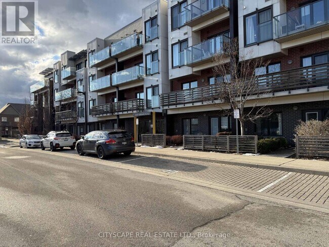 5035 Harvard Rd in Mississauga, ON - Building Photo - Building Photo