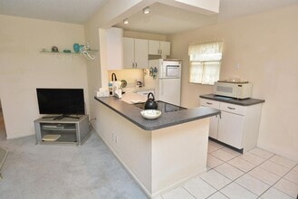 1225 NW 21st St, Unit 2512 in Stuart, FL - Foto de edificio - Building Photo