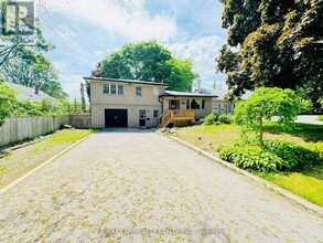 250 MacDonald Ave in Belleville, ON - Building Photo - Building Photo