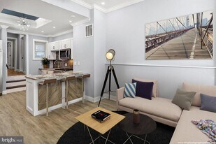 2112 Eastern Ave in Baltimore, MD - Building Photo