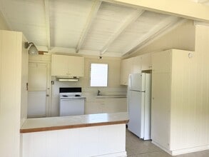 2445 Pauoa Rd in Honolulu, HI - Building Photo - Building Photo