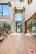 15907 Valley Vista Blvd in Los Angeles, CA - Building Photo - Building Photo