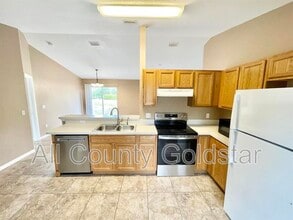 2502 Trianna St in North Port, FL - Building Photo - Building Photo