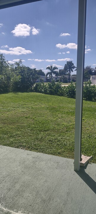 26282 Princess Ln in Bonita Springs, FL - Foto de edificio