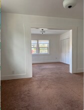 1011 1/2 N Coronado St, Unit 1011 in Los Angeles, CA - Building Photo - Building Photo