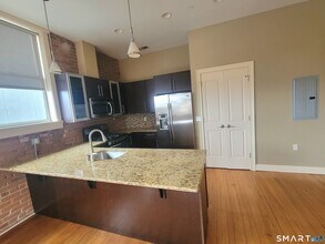 14 N Main St in Norwalk, CT - Building Photo - Building Photo