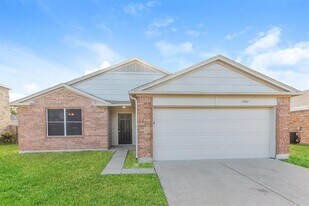 1504 Clemson Dr in Glenn Heights, TX - Building Photo