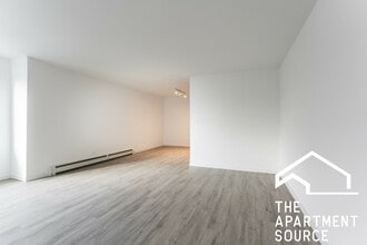 7621 N Sheridan Rd in Chicago, IL - Building Photo - Building Photo