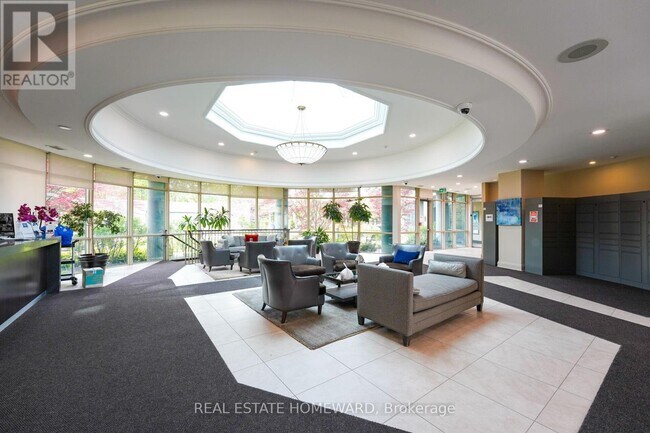 28 Harrison Garden Blvd in Toronto, ON - Building Photo - Building Photo