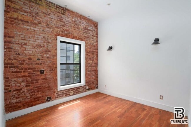 property at 506 Warren St
