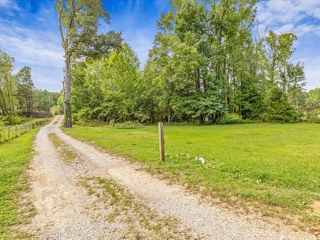 66 Tunstall Valley Cove in Byhalia, MS - Foto de edificio - Building Photo