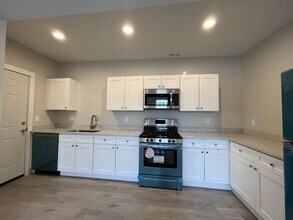 1966 Randall Rd in Cleveland, OH - Building Photo - Building Photo