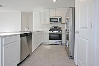 10036 Mather Way in Converse, TX - Building Photo - Building Photo