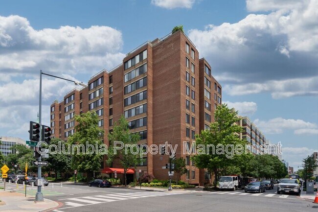 1301 20th St NW in Washington, DC - Building Photo - Building Photo