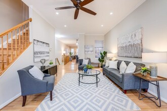 27 Todd Pl NE in Washington, DC - Building Photo - Building Photo