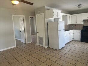 3147 LA-594 in Monroe, LA - Building Photo - Building Photo