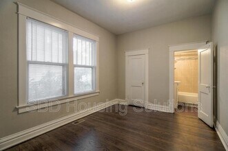 528 S Arlington Ave in Independence, MO - Building Photo - Building Photo