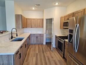 1144 Cottonwood Ranch Ct in Henderson, NV - Building Photo - Building Photo