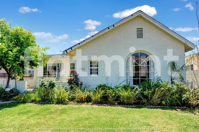 1932 E Washington Blvd in Pasadena, CA - Building Photo - Building Photo