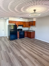 717 Guy Ave in Norfolk, VA - Foto de edificio - Building Photo