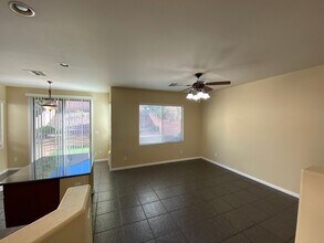 275 Red Eucalyptus Dr in Henderson, NV - Building Photo - Building Photo