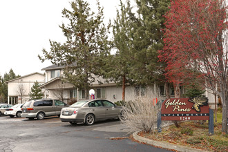 Golden Pines Apartments in Bend, OR - Building Photo - Building Photo