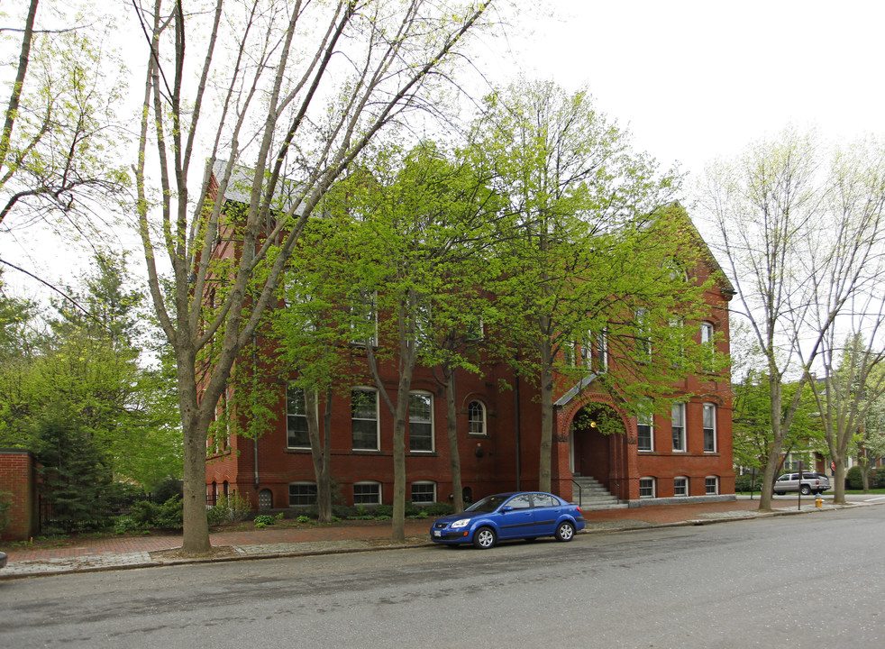 22 Carroll St in Portland, ME - Building Photo