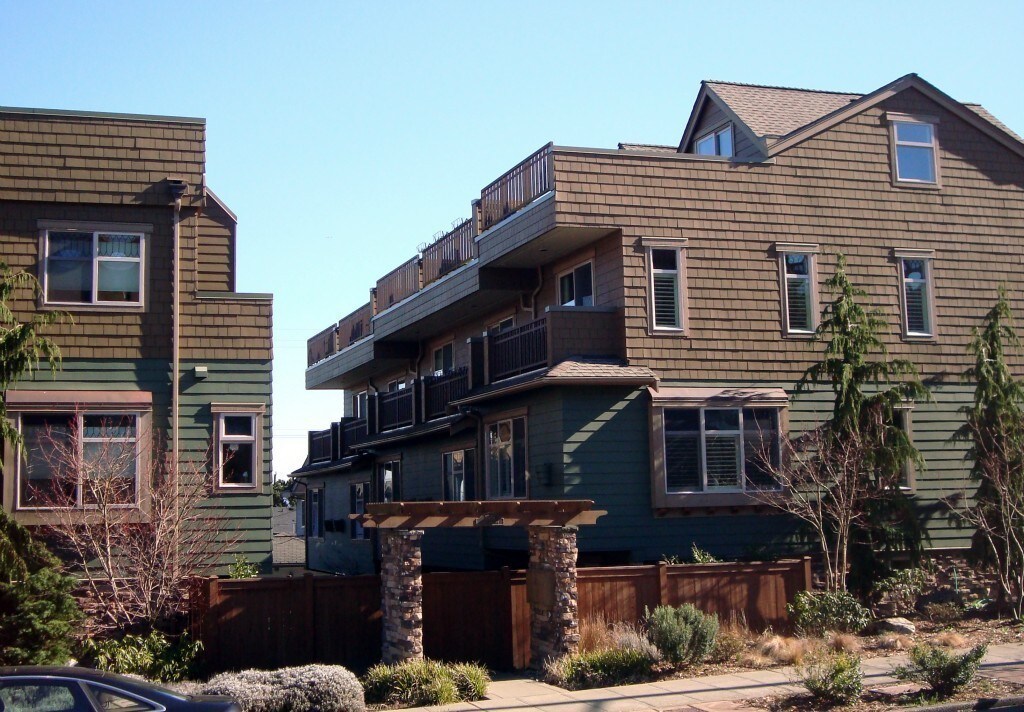 1508 California Ave SW-Unit -Unit A in Seattle, WA - Building Photo
